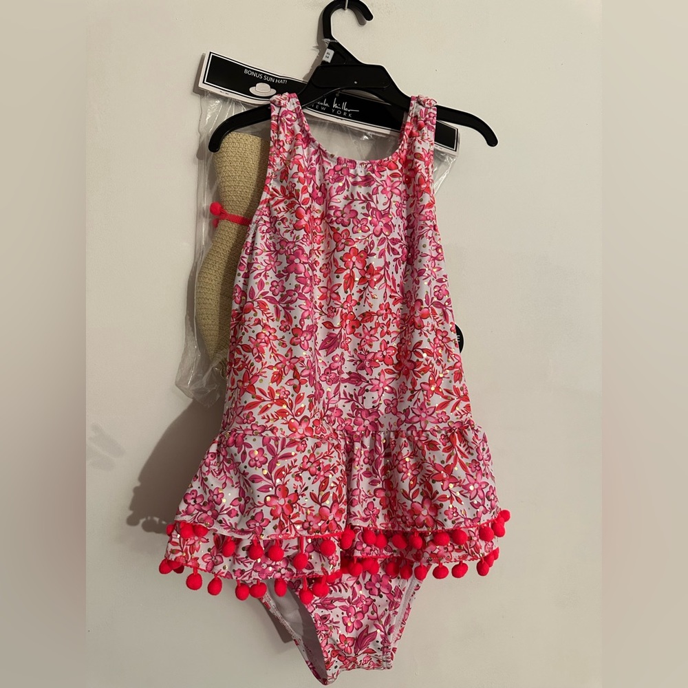 NWT Swimsuit Nicole Miller